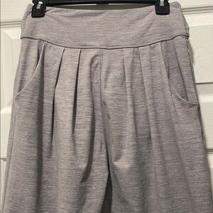 Lululemon Athletica Gray Pleated Leggings